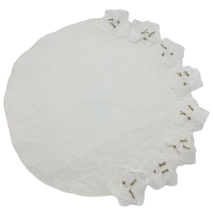 Coated Hellebore Round Placemat in White