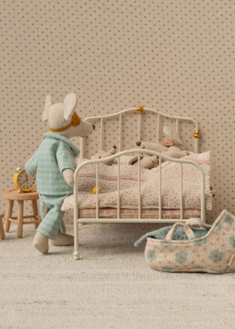 Little Friends Vintage Bed in Off White