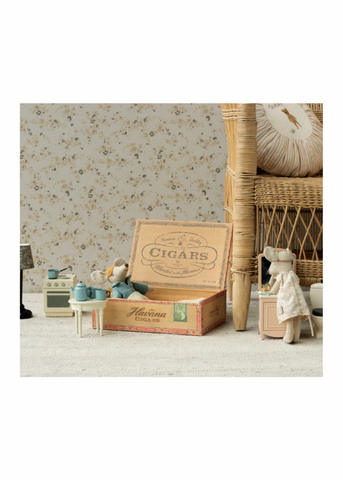 Little Friends Madam Blue's Favorite Treats