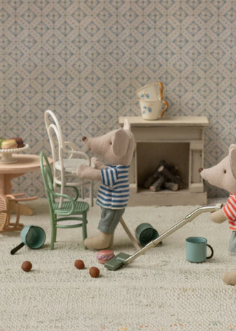 Little Friends Vintage Chair in Off White