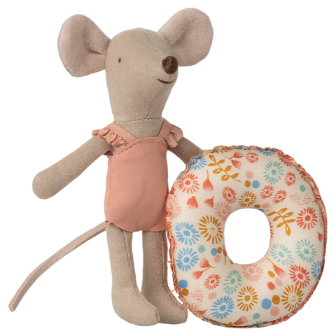 Little Sister Beach Mouse with Float in Flower