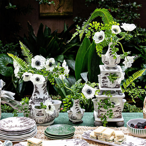 Country Estate Tulipiere Vase in Flint
