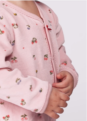 Little Flowers Print Long Sleeve Velour Front Snap Footie in Dusty Pink