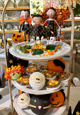 Mini Witch Surprise Ball