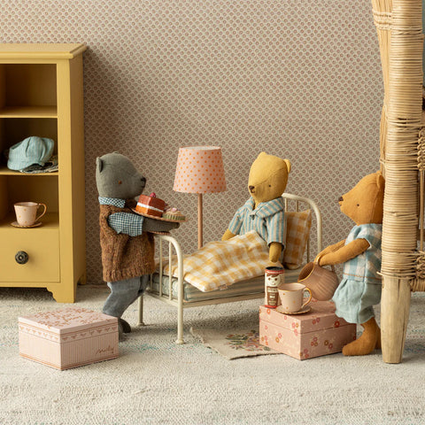 Little Friends Hot Chocolate Set