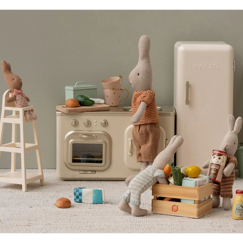 Little Friends Hot Chocolate Set