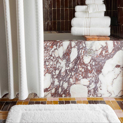 Tiffany Cloud Bath Rug In Flint