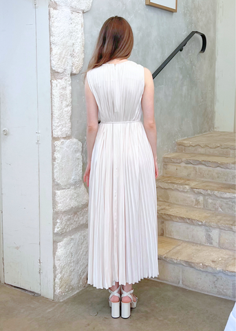 Fianna Pleated Sleeveless Midi Dress in Cowrie