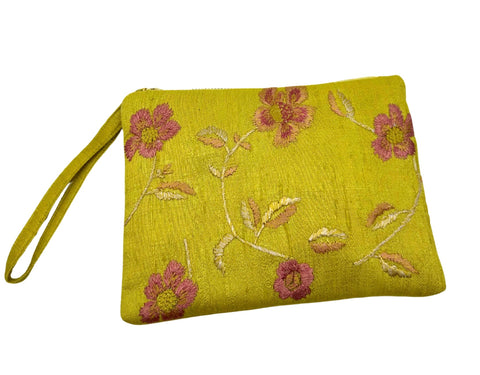 Sweet Dreams Linen Zip Pouch in Leaf Green