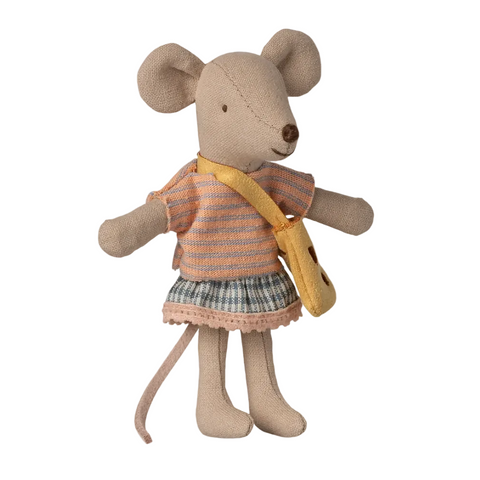 Little Sister Mouse with Bag in Pink