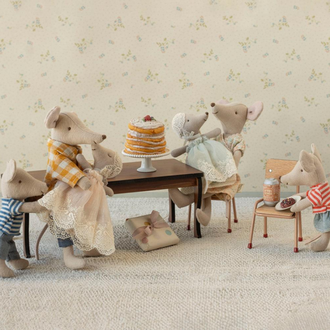 Mouse Party Cake and Cake Stand