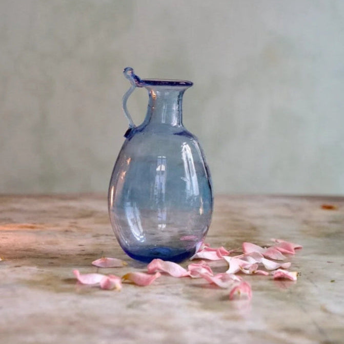 Amour Avec Anse Vase in Light Blue