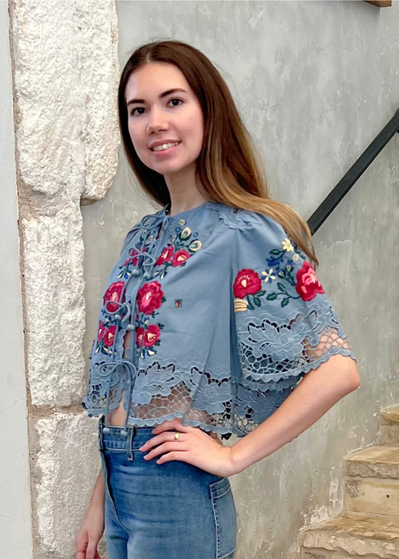 Rosaline Embroidery Half Sleeve Tie Front Top in Blue