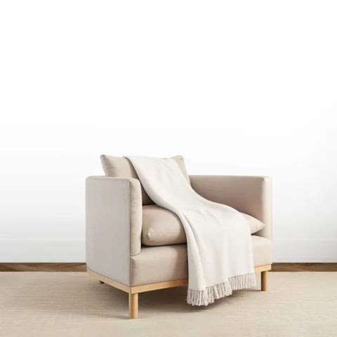 Classic Baby Alpaca Fringed Throw In White