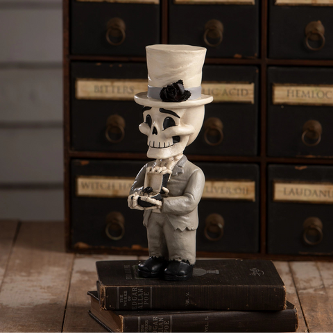 Groom Mortimer Skelly