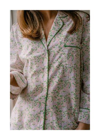 Blossom Floral Print Long Sleeve Capri Pajama Set in Pink