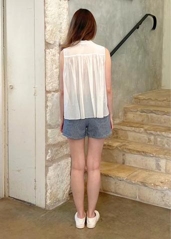 Chase Sleeveless Yoked Top In Marshmallow