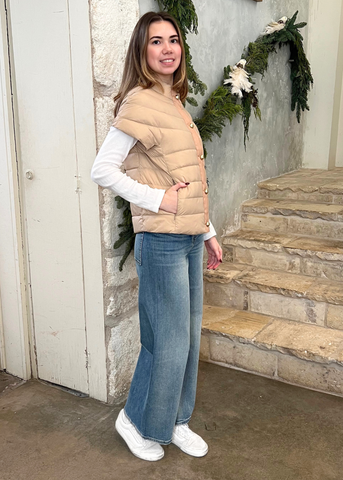 Greenwich Cap Sleeve Puffer in Camel