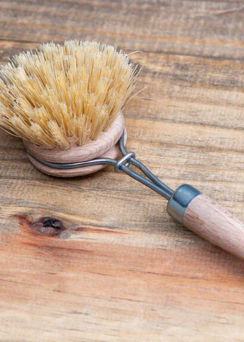 Handled Dish Brush