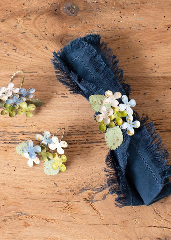 Dainty Metal Hydrangea Napkin Ring