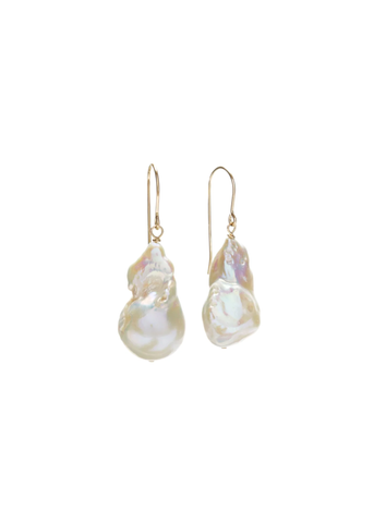 Kate Baroque Pearl Earring in White