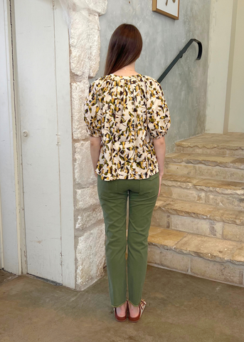 Loli Shadow Floral Print Puff Sleeve Blouse in Lucent