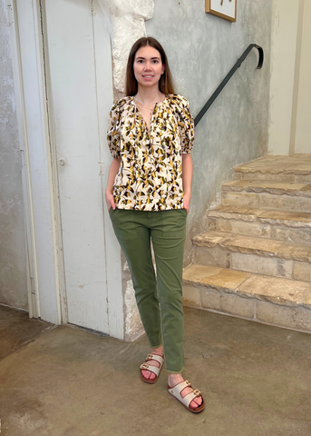 Loli Shadow Floral Print Puff Sleeve Blouse in Lucent