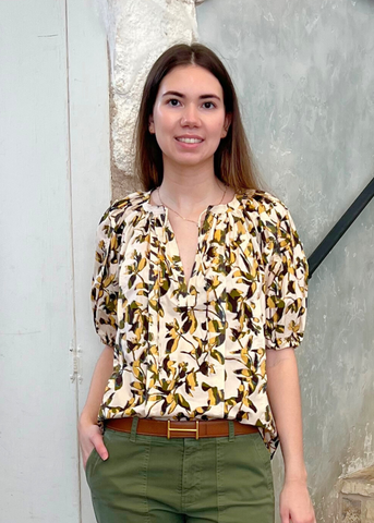 Loli Shadow Floral Print Puff Sleeve Blouse in Lucent