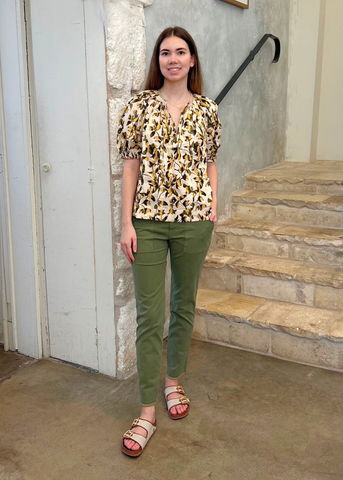 Loli Shadow Floral Print Puff Sleeve Blouse in Lucent