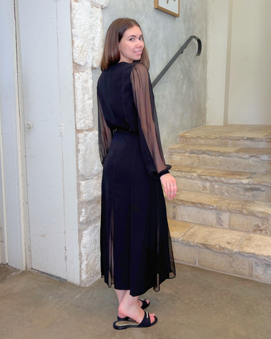 Lucette Satin Crepe Pleatedd Long Sleeve Blouse In Noir