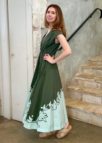 Nara V-Neck Cinch-Waist Sleeveless Appliqued Midi Dress in Seafoam + Fatigue