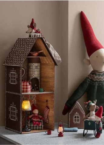 Big Brother Santa Mouse