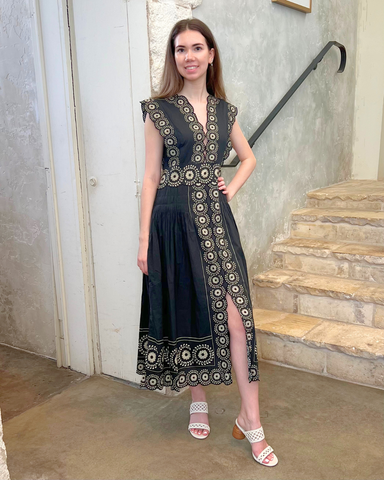 Mirabel Embroidered Flower Scroll Sleeveless Midi Dress In Black