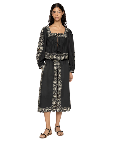 Mirabel Embroidered Flower Scroll Long Sleeve Top In Black
