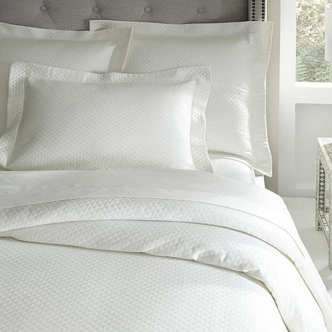 Bari Matelasse Pillow Sham in Ivory