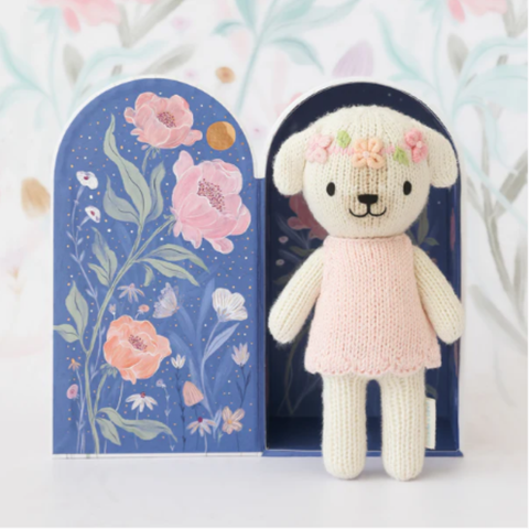 Tiny Charlotte The Dog Crochet Doll + Her House