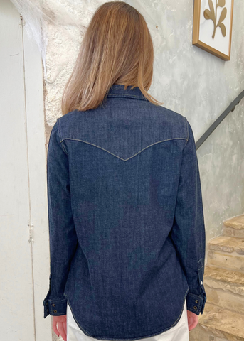 Travis Chambray Snap Front Long Sleeve Shirt in Indigo Wash