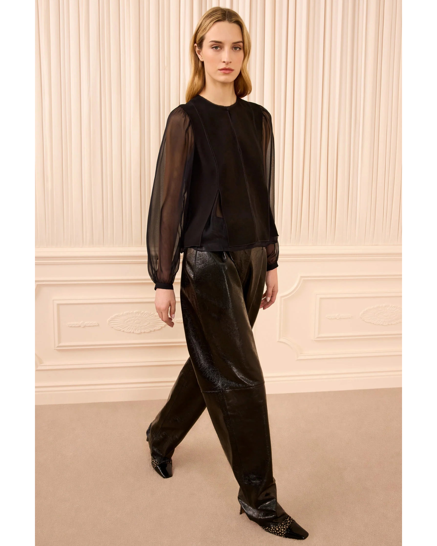 Lucette Satin Crepe Pleatedd Long Sleeve Blouse In Noir