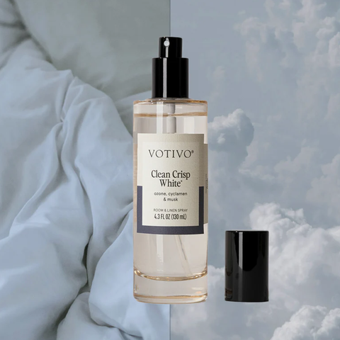Clean Crisp White 4.3 fl oz. Scented Room + Linen Spray