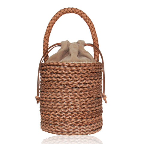 Trenza Leather Braided Bucket Bag in Tan