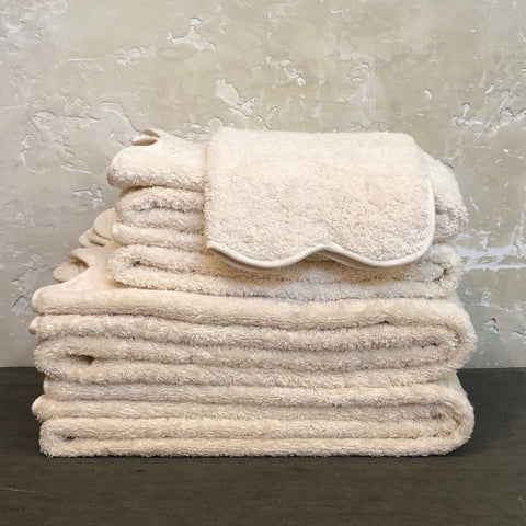 Cairo Scallop Towels in Ivory