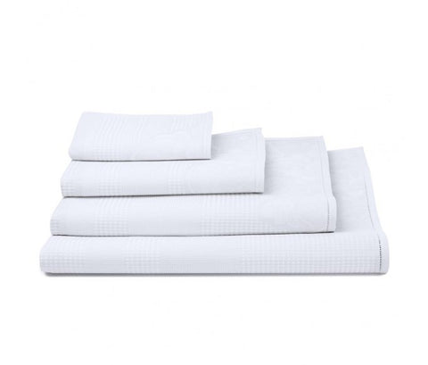 Volupte Guest Towel in White