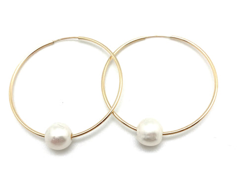 Mia Pearl Hoop Earrings in Gold/Pearl
