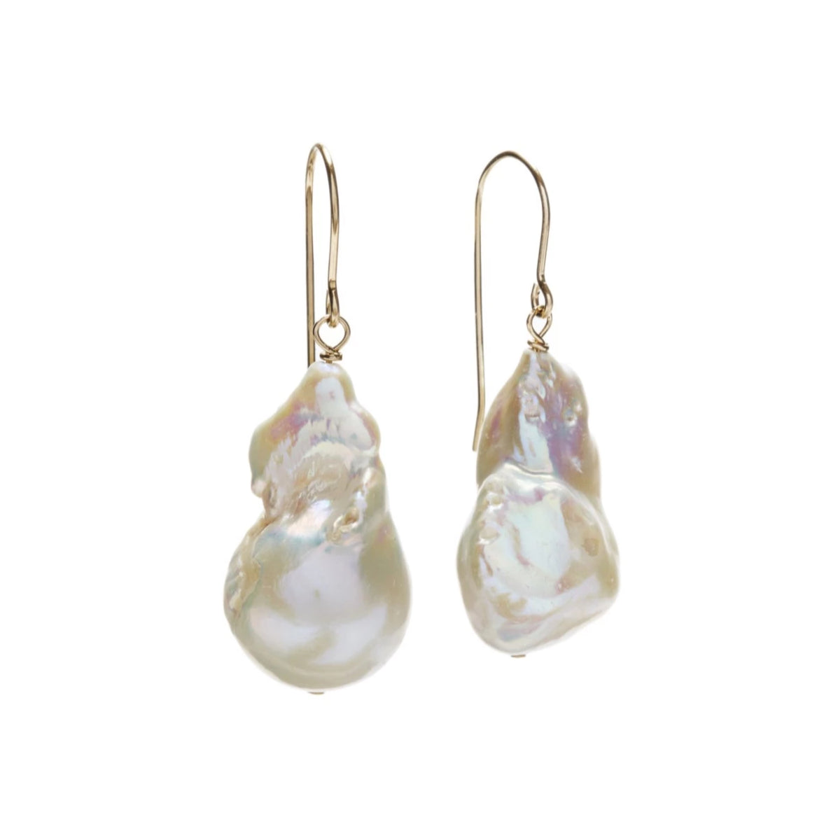 Kate Baroque Pearl Earring in White